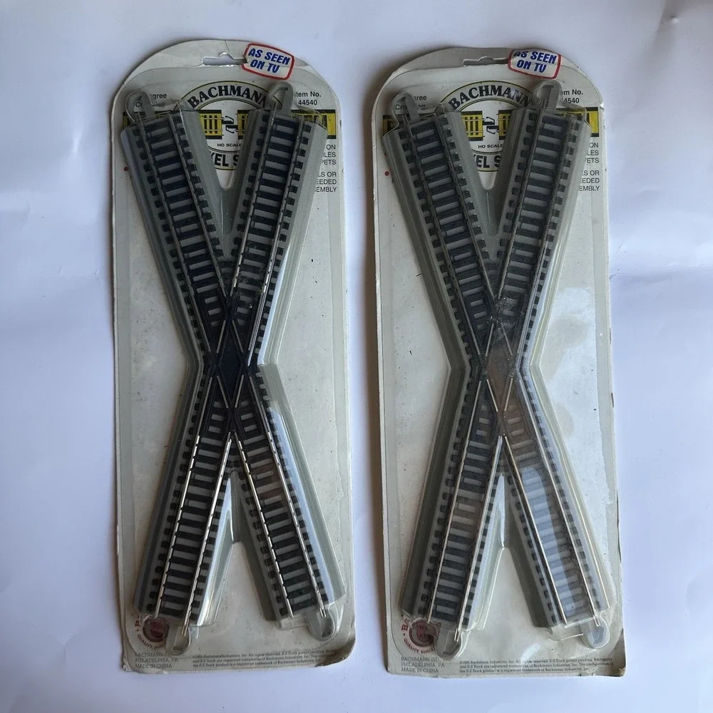 NEW BACHMANN E-Z TRACK HO SCALE 30° CROSSING SECTION nickel silver rail BAC44540